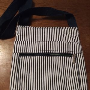 Thirty one cross body purse